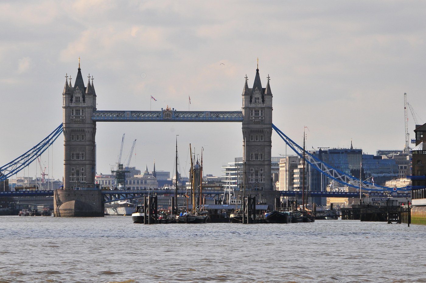 Tower Bridge und Themse in London Tower Bridge und Themse in London
